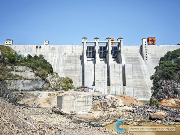 霍口水庫(kù)大壩 本報(bào)通訊員 黃東儀 攝